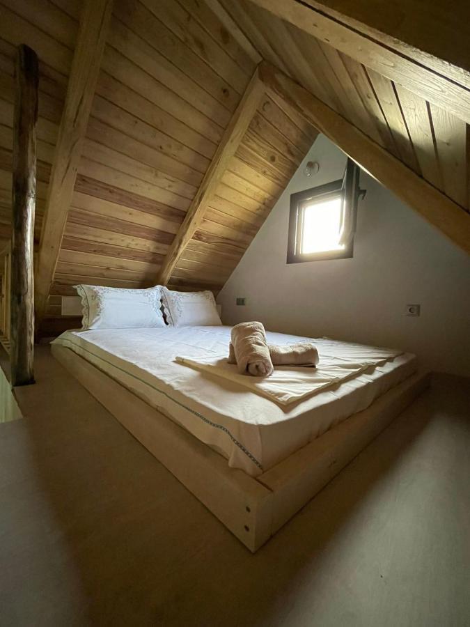 Unique Wooden Villa With Pool Olympiada Esterno foto